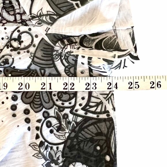 Dressbarn Blouse Top Womens 2X Black & White Paisley Print Embellished EUC - Picture 12 of 16